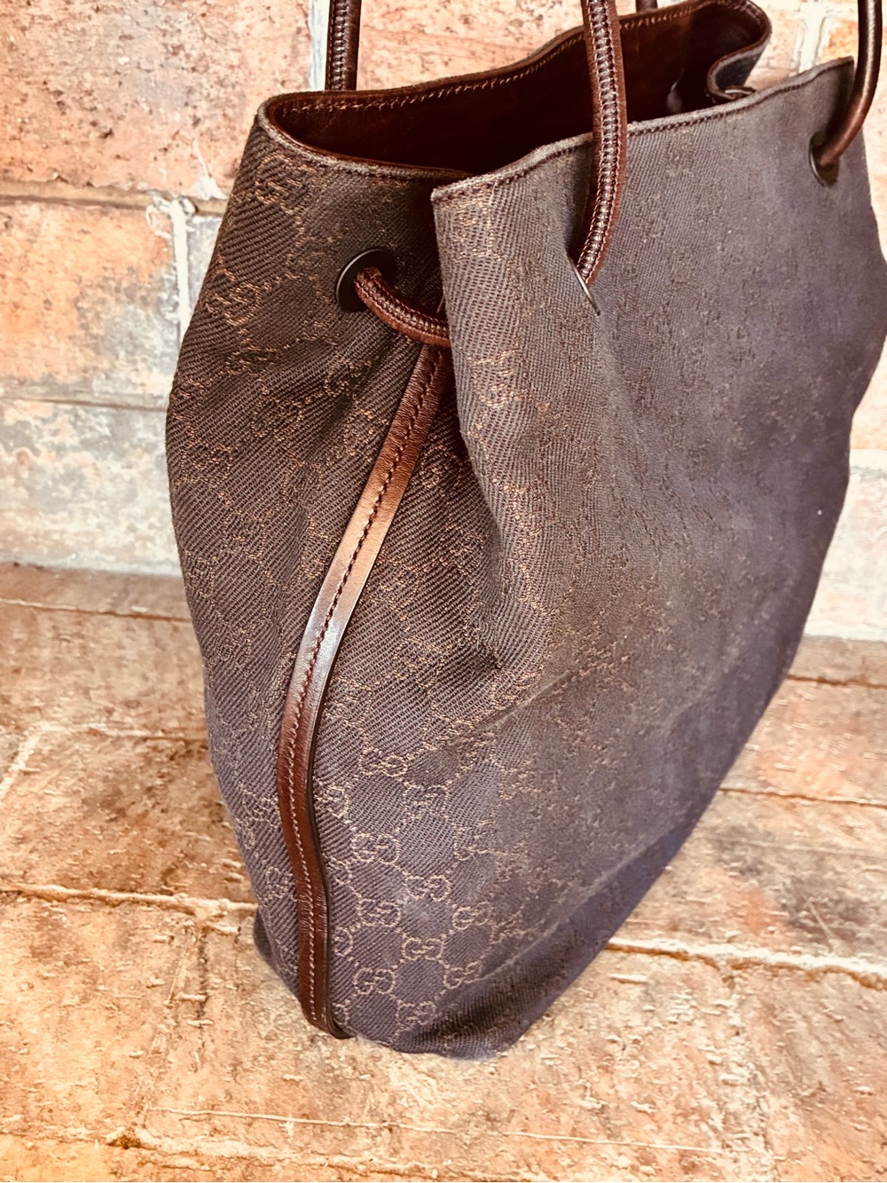 🤎 Gucci vintage classic GG monogram canvas tote leather handles price is firm - Picture 7 of 17